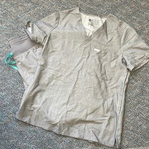 Figs scrub top and bottom set.